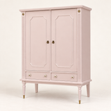 Interior of the soft pink Antoinette vintage wardrobe with open doors, five storage compartments arranged in two columns and two drawers below.  piece for a nursery, child’s bedroom or romantic interior.  

Binnenzijde van de zachtroze meidenkast Antoinette met geopende deuren, vijf opbergvakken verdeeld over twee kolommen en twee laden onderin. Meidenkast Opbergkast  kast met vakken Loesieloe Collections

meubel voor een babykamer, kinderkamer of romantisch interieur.